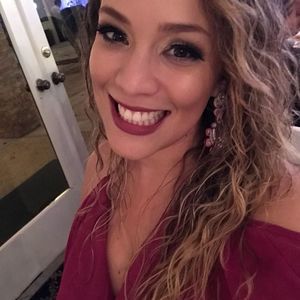 Meet your Posher, Mayra